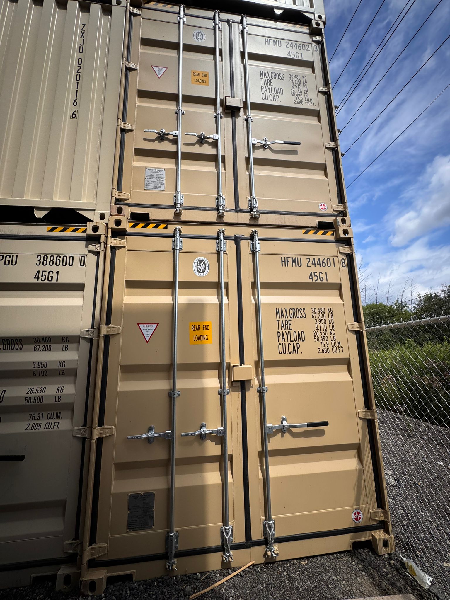 40ft high cube new one-trip double door container end view with specs plate — Lyonheart Containers Ontario